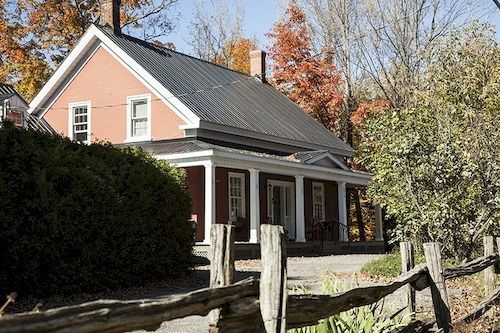 Le Passe-Partout Cowansville Exterior photo